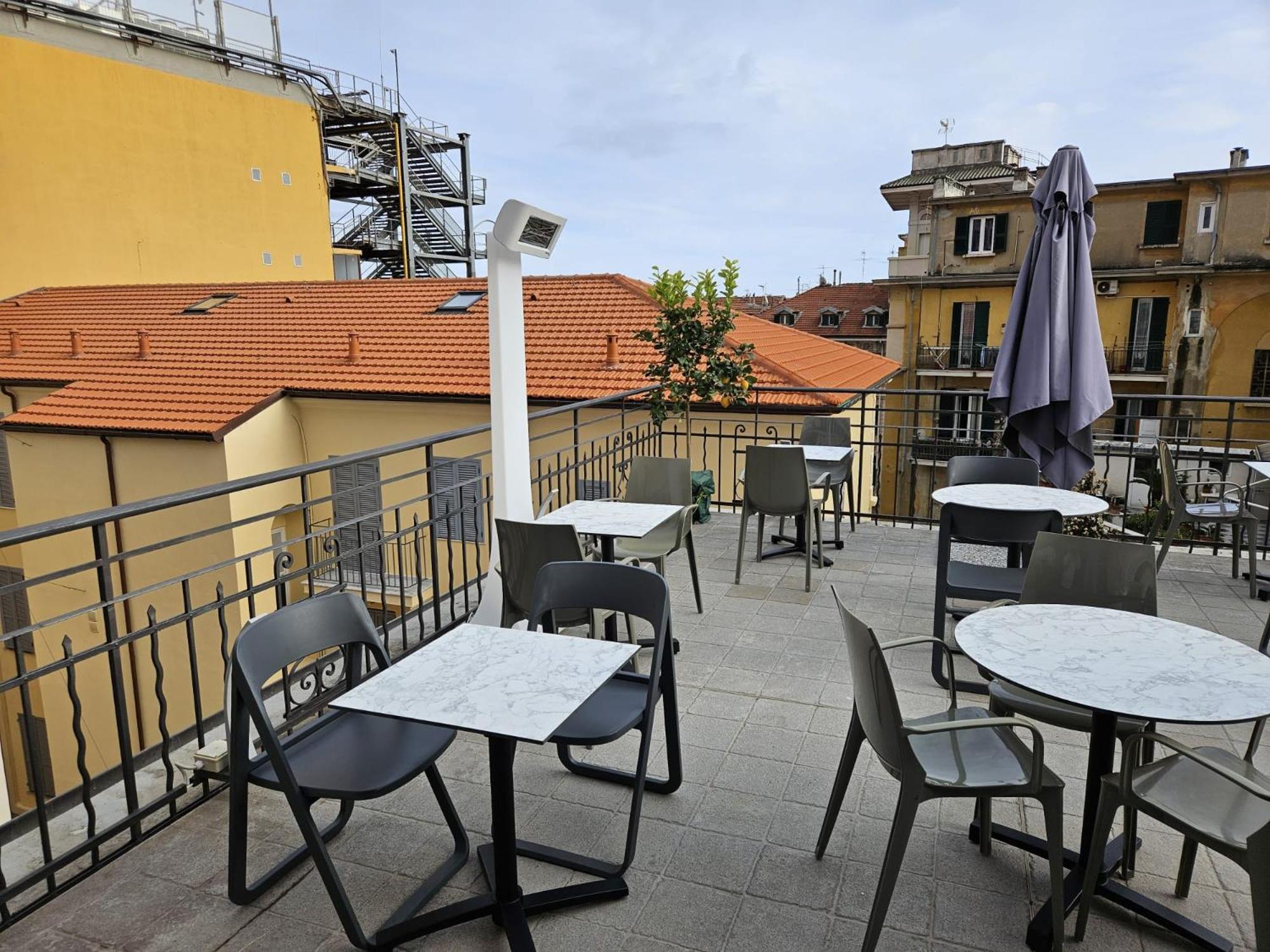 Prima Fila Premium Guest House Сан Ремо Екстериор снимка