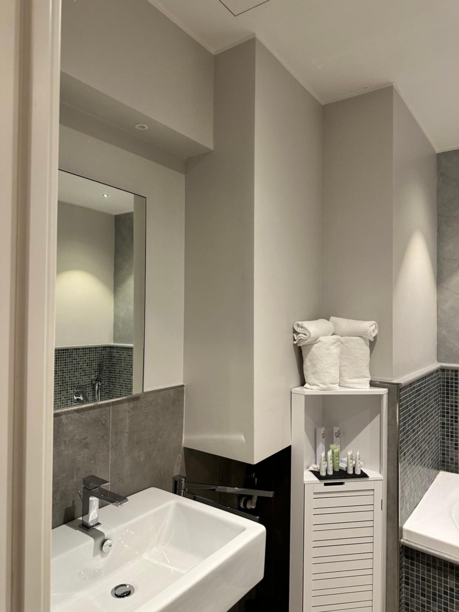Prima Fila Premium Guest House Сан Ремо Екстериор снимка